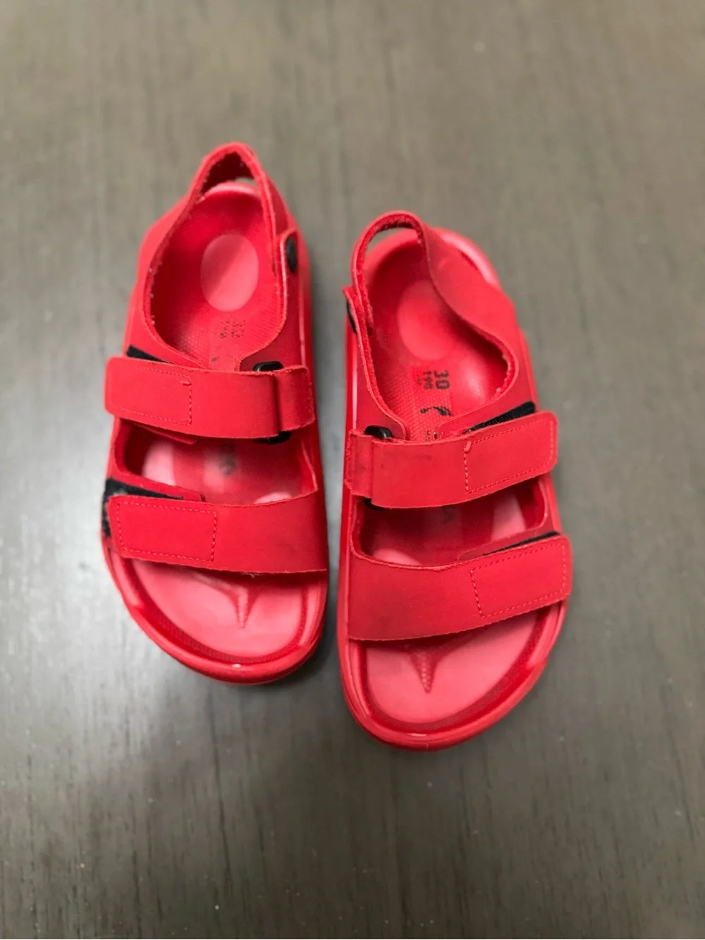 Birkenstock   Mogami HL  Kids Bright Red Double-Strap Sandals size EU30 us 12